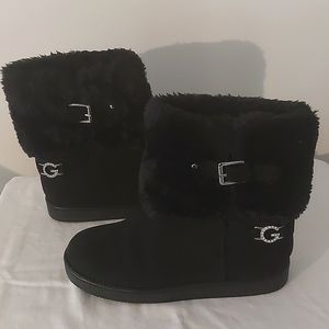 NWT GBG Los Angeles fur lined boots